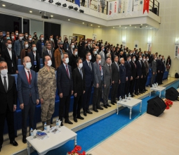 Üniversitemiz tarafından fakültemizde gerçekleştirilen Uluslararası Bilişim Kongresi yoğun ilgi görerek tamamlandı....
