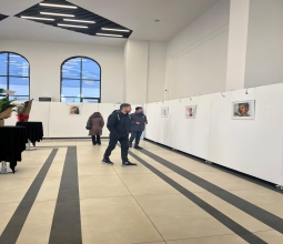 Van İpekyolu Atatürk Sanat Galerisi’nde “Mevsimlerin Hafızası” Sergisi Gerçekleştirildi....