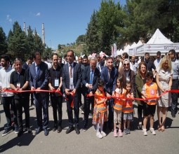 16.05.2025 tarihinde Batman Üniversitesi Merkez Kampüsü'nde, 3. Geleneksel Gastronomi Festivali gerçekleştirildi....