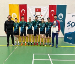 Üniversitemiz Badminton Takımı Süper Lige Yükseldi...