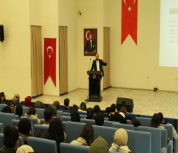 ​Sosyal Bilimler MYO’dan Anlamlı Konferans: İşgal ve Direniş Ekseninde Filistin...