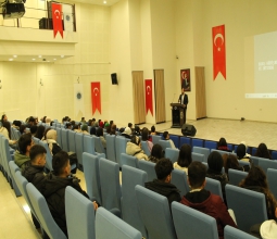 ​Sosyal Bilimler MYO’dan Anlamlı Konferans: İşgal ve Direniş Ekseninde Filistin...