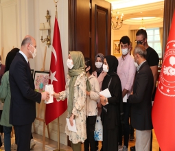 ​Öğrencilerimiz Rektörümüz Sayın Prof. Dr. İdris Demir öncülüğünde İçişleri Bakanımız Sayın...