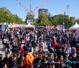  Hasankeyf Meslek Yüksek Okulu’ndan Gercüş 3. Bağ Bozumu ve Gastronomi...