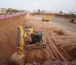 Diş Hekimliği Uygulama ve Araştırma Hastanesi İnşaatında Çivi Çakma ve Beton...