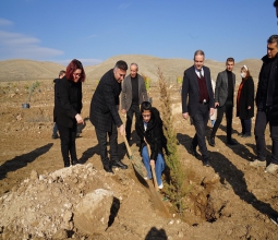 Engelsiz Bireyler Yeşil Bir Gelecek İçin Fidanları Toprakla Buluşturdu...