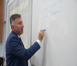 Rektör Prof. Dr. İdris Demir’den 60 Yaş Üstü Üniversite Öğrencilerine İngilizce...