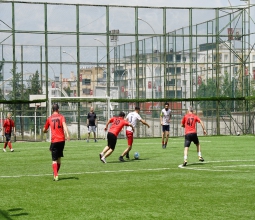 Rektör Prof. Dr. Demir’den Birimler Arası Futbol Turnuvasında Başlama Vuruşu...