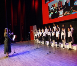 Üniversitemiz Çocuk Korosu’ndan Necat Nasıroğlu Külliyesi’nde Unutulmaz Konser...