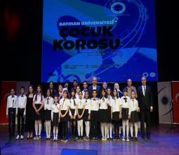 Üniversitemiz Çocuk Korosu’ndan Necat Nasıroğlu Külliyesi’nde Unutulmaz Konser...