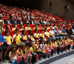 Üniversitemiz Çocuk Korosu’ndan Necat Nasıroğlu Külliyesi’nde Unutulmaz Konser...