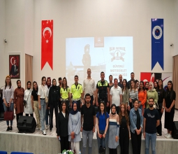 Üniversitemizde Trafik Haftası Etkinliği: “Motosiklet Kullanımında Güvenlik Ve Özgürlük Dengesi” Konferansı...