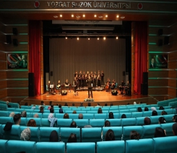 Üniversitemiz Güzel Sanatlar Korosu Yozgat’ta Konser Verdi...