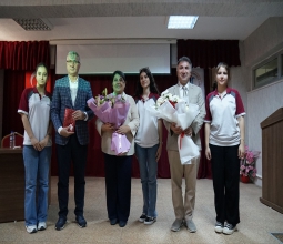 Dr. Ayten Canalp ve Rektör Prof. Dr. İdris Demir Türk Telekom...