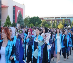 Üniversitemizde Mezuniyet Töreni Yapıldı...