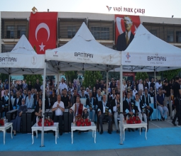 Üniversitemizde Mezuniyet Töreni Yapıldı...