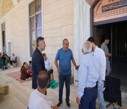 Rektör Prof. Dr. İdris Demir’den Sınava Giren Çocuklarını Bekleyen Velilere Ziyaret...