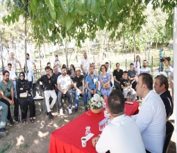 Esentepe Millet Bahçesinde Yapay Zekâ Konuşuldu...