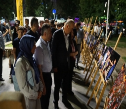 Üniversitemizden 15 Temmuz Webinarı ve Fotoğraf Sergisi...