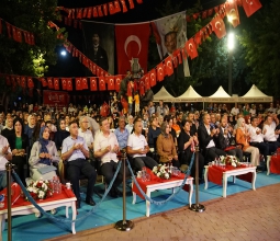 Üniversitemizden 15 Temmuz Webinarı ve Fotoğraf Sergisi...