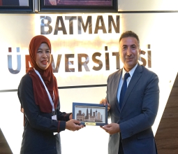 Üniversitemiz, Malezya Gençlik ve Spor Bakanlığı Uzmanları ile Parlamento Uzmanlarını Ağırladı...