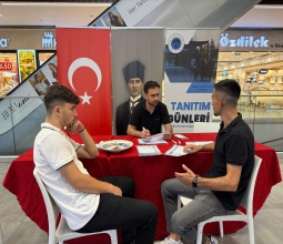 Rektör Prof. Dr. İdris Demir’den Tanıtım Stantlarına Ziyaret...