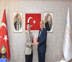 Rektör Prof. Dr. İdris Demir’den Munzur Üniversitesi Rektörü Prof. Dr. Kenan...
