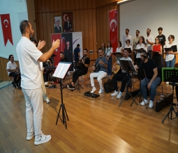 Rektör Prof. Dr. İdris Demir’den Kardeşliğin Adı Türkiye Konseri Provasına Ziyaret...