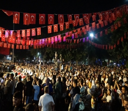 Kardeşliğin Adı Türkiye Konserine Yoğun İlgi...