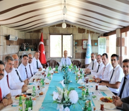 Üniversitemiz Rektörü Prof. Dr. İdris Demir, Bölge Üniversiteleri Toplantısına Katıldı...