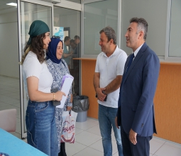 Rektör Prof. Dr. İdris Demir Yeni Kayıt Yaptıran Öğrencilerle Buluştu...