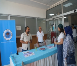 Rektör Prof. Dr. İdris Demir Yeni Kayıt Yaptıran Öğrencilerle Buluştu...