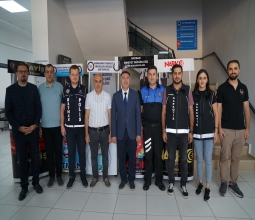 Rektör Prof. Dr. İdris Demir Yeni Kayıt Yaptıran Öğrencilerle Buluştu...