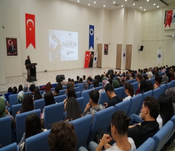 Üniversitemizde “Ateş Altında Bir Tarih: Gazze’de İnsanlık Dramı” Konferansı Düzenlendi...