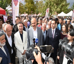 Rektör Prof. Dr. Demir Gerçüş’te Düzenlenen 4. Bağ Bozumu ve Gastronomi...
