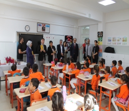 Dr. Ayten Canalp ve Rektör Prof. Dr. İdris Demir Toki Kazım...