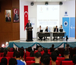  Üniversitemizde İŞKUR Gençlik Programı Kura Heyecanı...