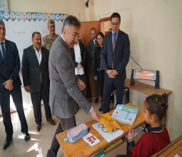 Rektör Prof. Dr. İdris Demir, Üniversite-Köy Buluşmaları Kapsamında Boğazköy’de Öğrencilerle Buluştu...