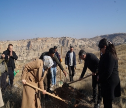 Batı Raman Kampüsünde Fidan Dikim Etkinliği ...