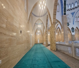 Üniversite Camii de Tamam: İlk Cuma Namazı Eda Edildi...