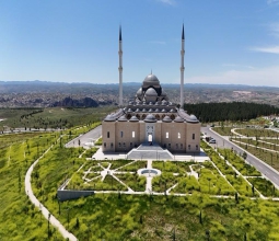 Üniversitemiz Camii’nde Regaip Kandili’ne Özel Program...