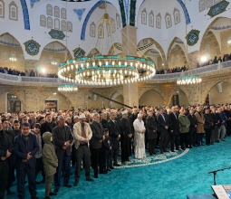 Üniversitemiz Camii’nde Regaip Kandili Özel Programı Yapıldı...
