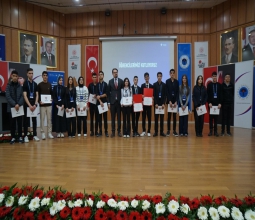 TÜBİTAK Van Bölge Sergisi Düzenlenen Ödül Töreniyle Sona Erdi...