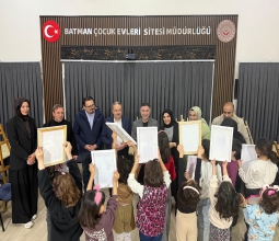 Üniversitemizden Çocuk Evleri Sitesindeki Miniklere “Fırçam Benim Sesim” Sanat Atölyesi...