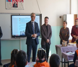Rektörümüz Prof. Dr. Demir, Cemil Meriç İlkokulu Öğrencileriyle Buluştu ...