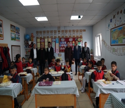 Rektörümüz Prof. Dr. İdris Demir, Fırat İlkokulu Öğrencileriyle Buluştu...