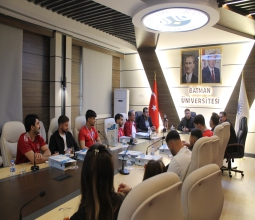 Rektörümüz Prof. Dr. İdris Demir, Başarılı Öğrencileri Ağırladı...