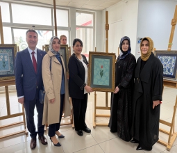 Öğrencilerin El Emeği “Nakş-I Aşk” Sergisine Dönüştü...