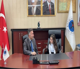 Rektörlük Koltuğu 23 Nisan’da Minik Rektöre Emanet Edildi...