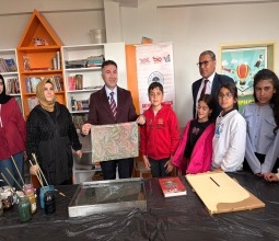 Kavakdibi Köyü Öğrencilerinden Ebru Sanatı...